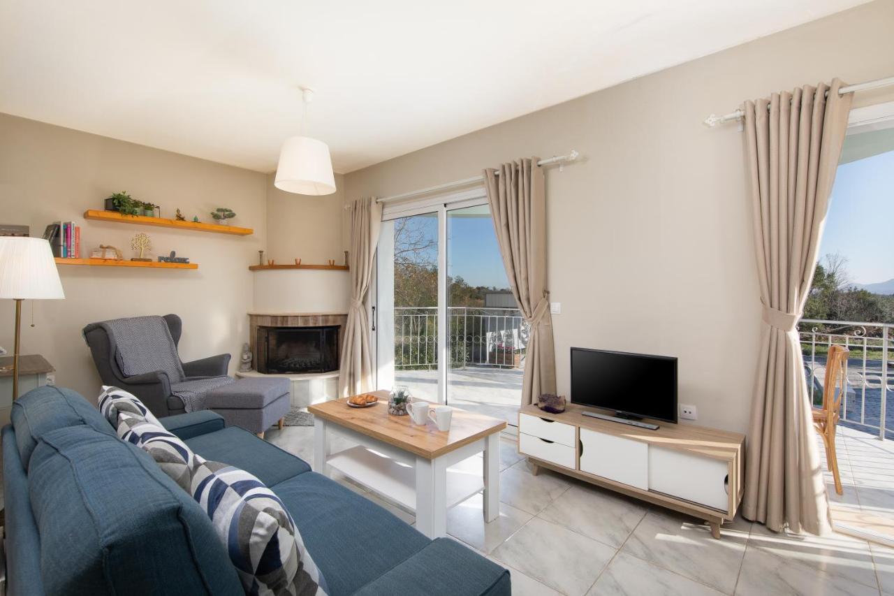 Villa Serenity - Off Grid Villa Pouládes エクステリア 写真