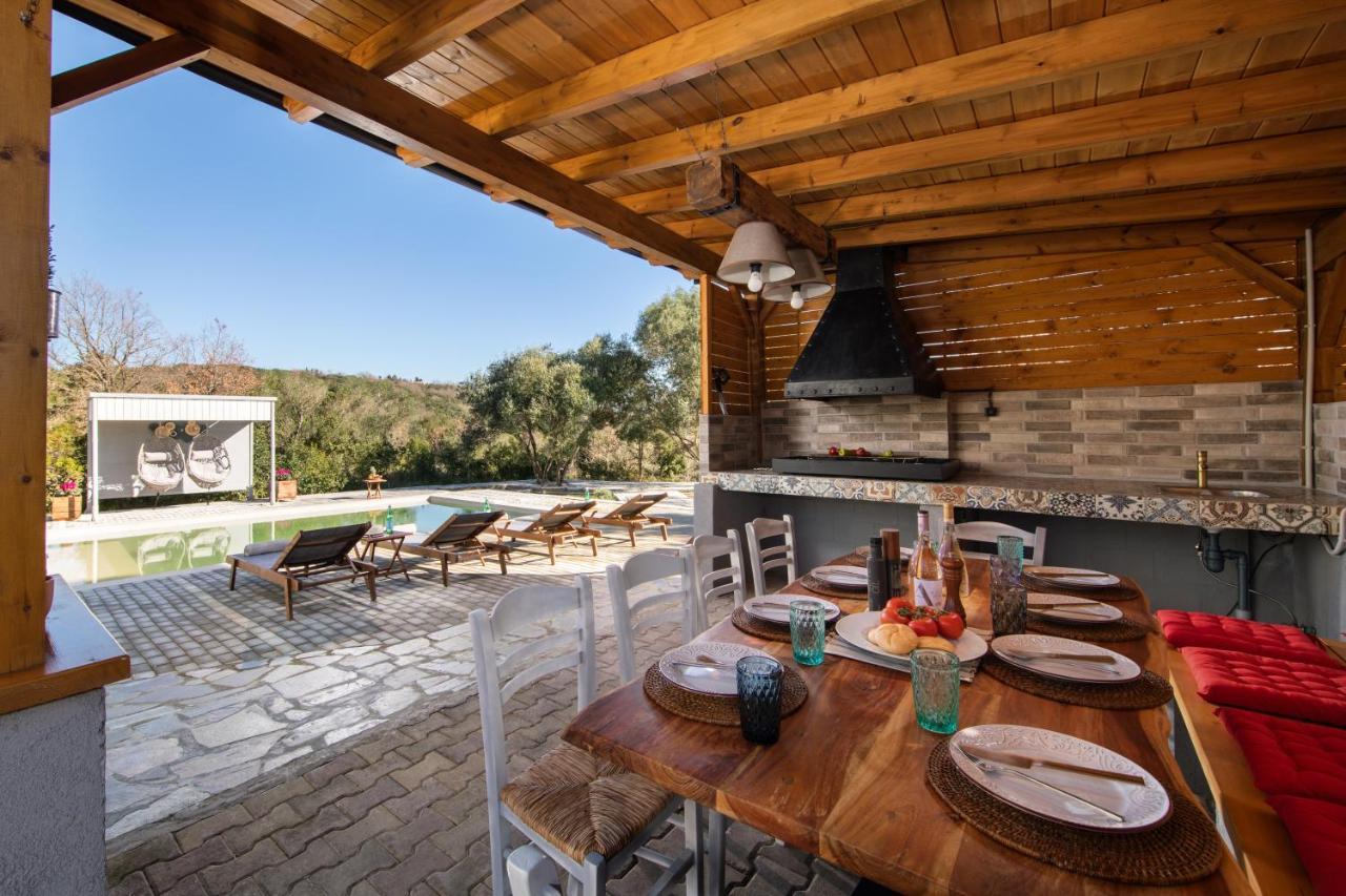 Villa Serenity - Off Grid Villa Pouládes エクステリア 写真