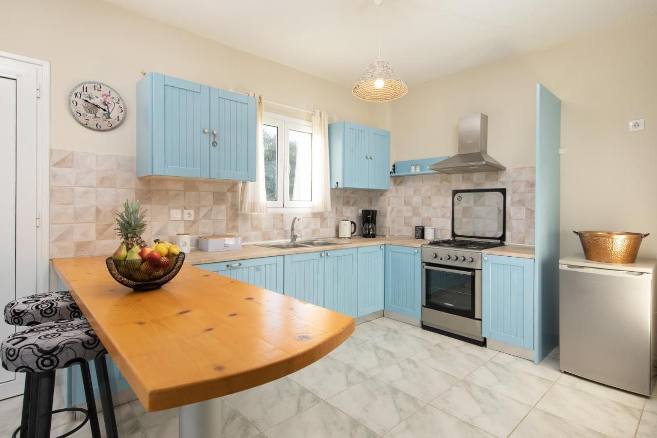 Villa Serenity - Off Grid Villa Pouládes エクステリア 写真